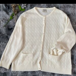 Women's Cream Sweater